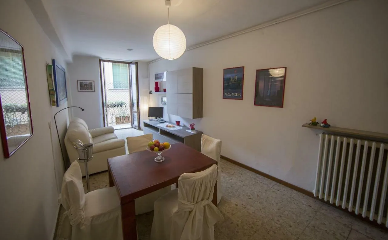 Alice'S Apartment Verona